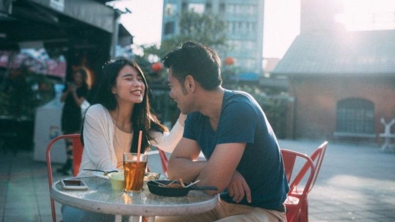 Hẹn hò lần đầu nên gặp ở đâu